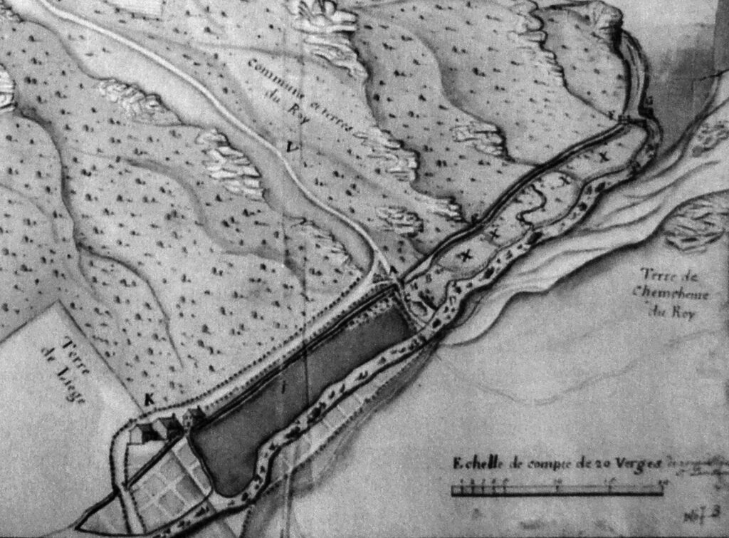 Le moulin et son bief sur la carte de Charles Lannoy (1718). Archives du Royaume, Bruxelles.