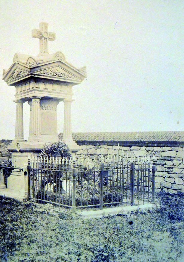 Le mausolée Genard-Bastin, vers 1900. Coll. M. Marchal.